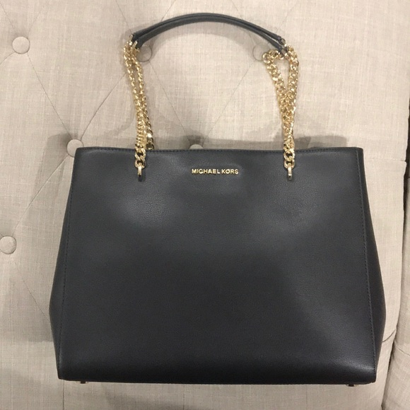 Michael Kors Handbags - Black Michael Kors Ellis Large Tote [Leather]